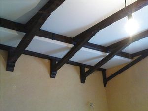 Decorative beams and consoles