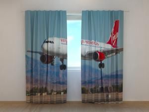 Photocurtains with transport