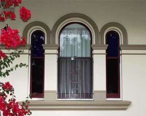 Facade window sills