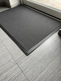 Exit carpet black